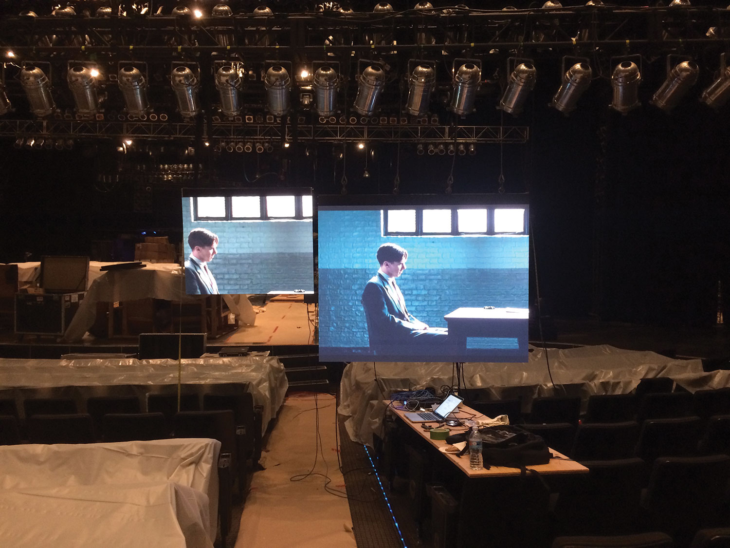 Final shootout of the videowalls in the Westgate LV Theater.