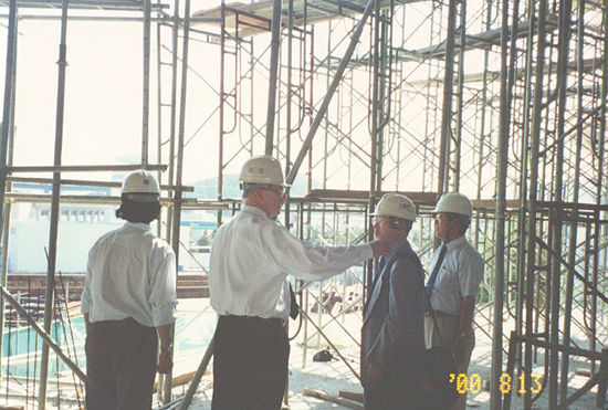 Site visits help lay people understand the sequencing of tasks. They also help them visualize the process and can serve to exemplify the importance of making timely decisions.