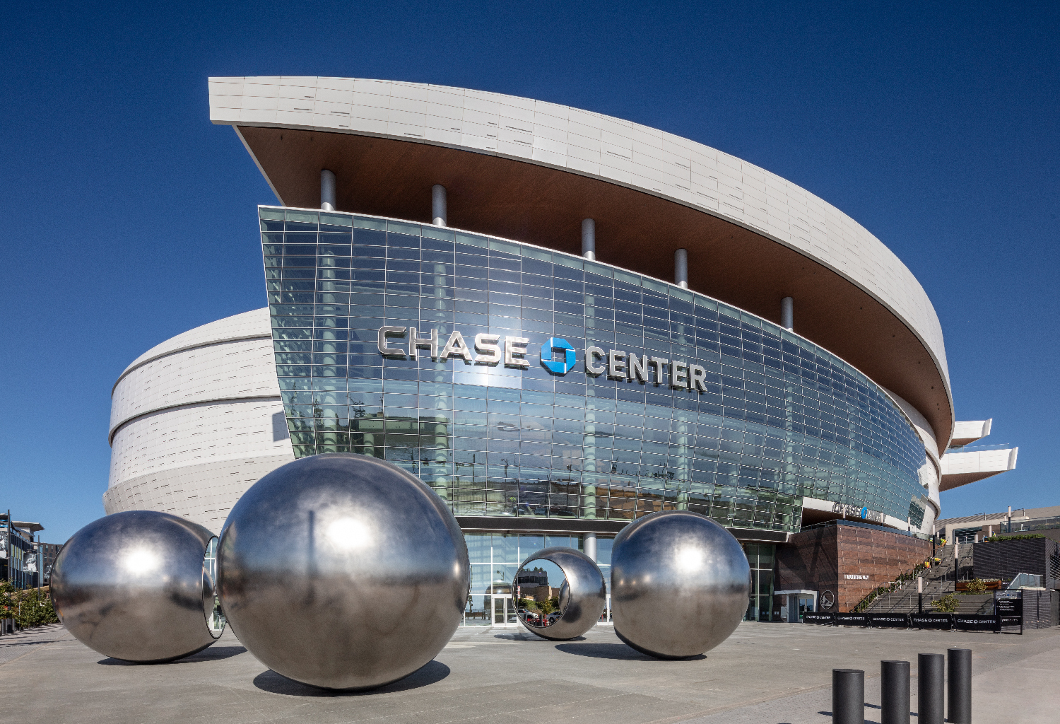 On the Hardwood: Golden State Warriors Connect Team, Chase Center