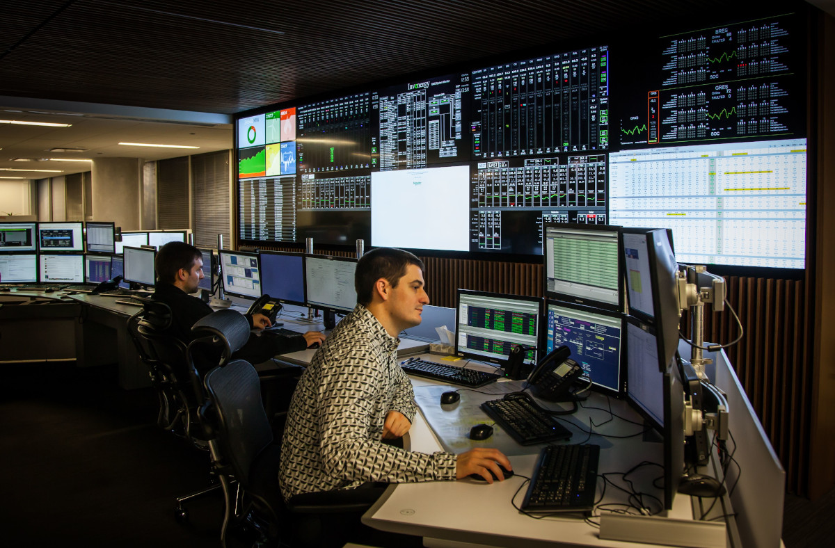 Invenergy control room with videowalls