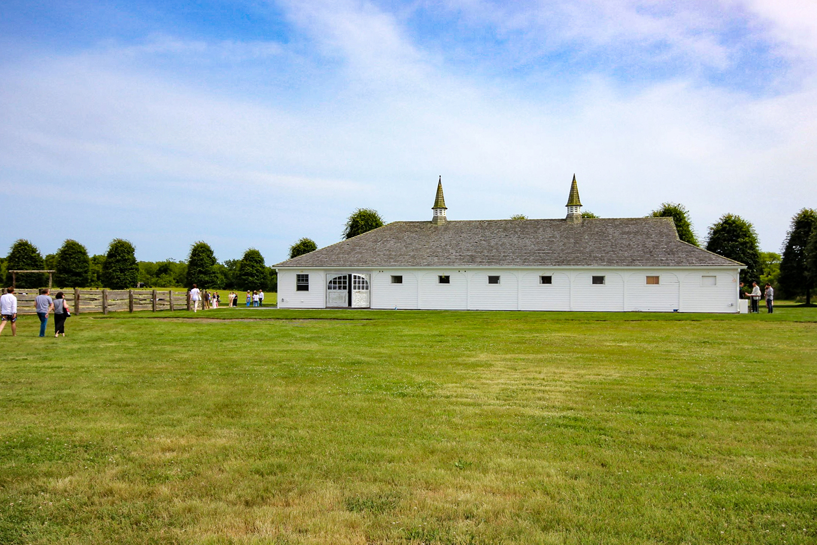 deep hollow ranch estate in montauk long island