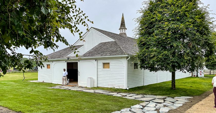 front entryway to the ranch montauk long island